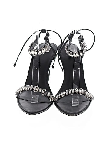 Aje. Heels (view 2)