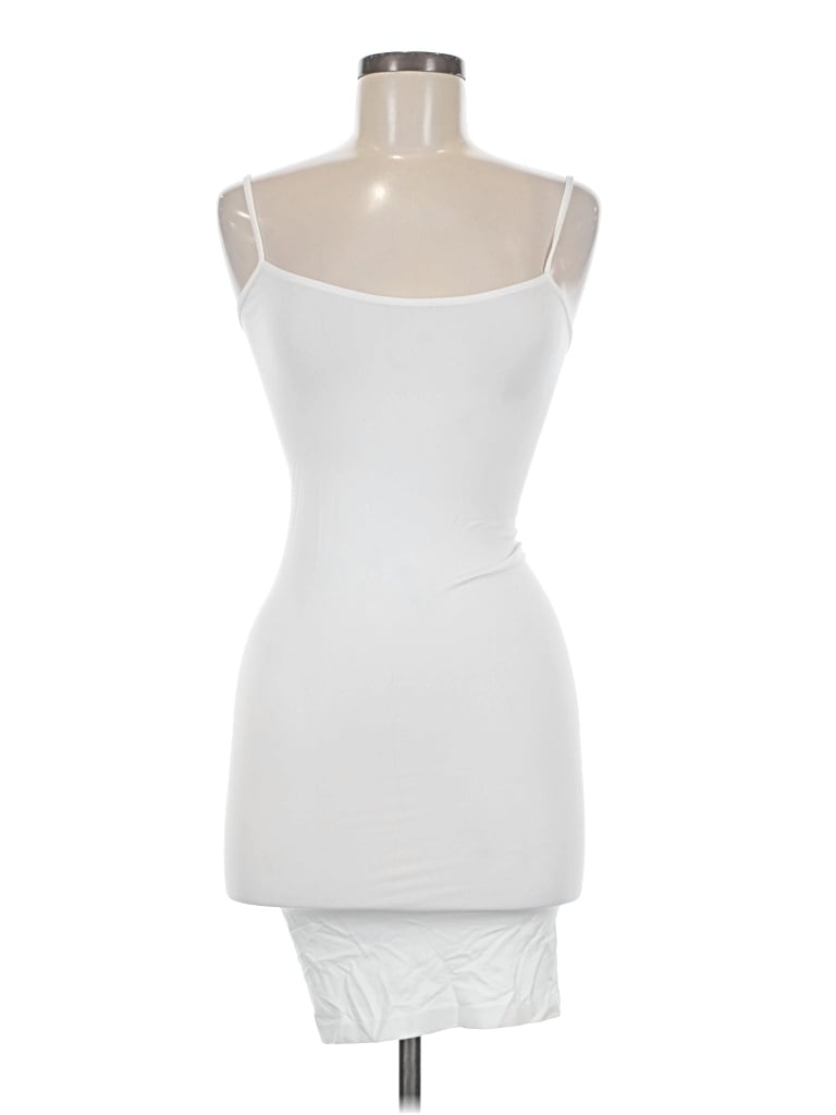 Pre-owned Yelete Tank Top White Strapless Neckline Tops