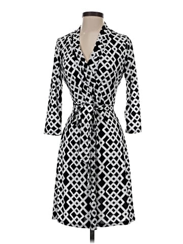 Liz Claiborne Casual Dress (view 1)