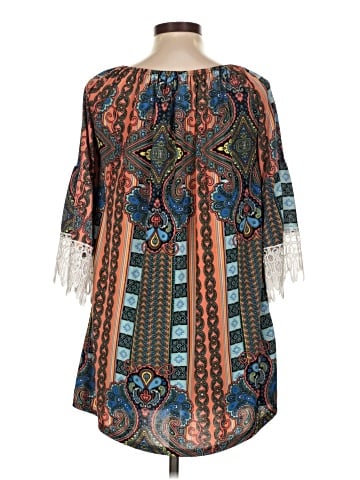 Win Win 3/4 Sleeve Blouse (view 2)