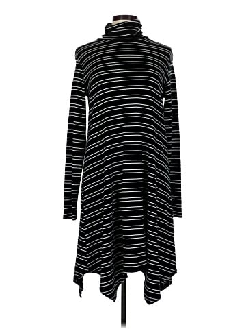 Mossimo Casual Dress (view 1)