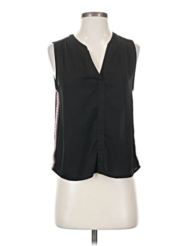 TOBI Sleeveless T-Shirt (view 1)