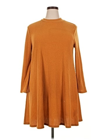 Old Navy Casual Dress (view 1)