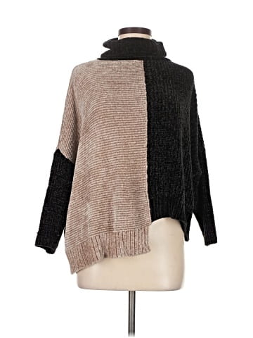 Romeo & Juliet Couture Turtleneck Sweater (view 1)