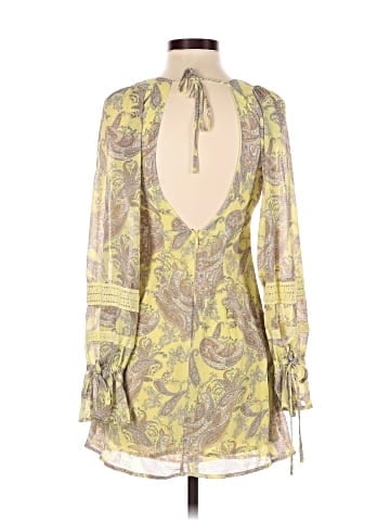 Urban Outfitters Casual Dress (view 2)