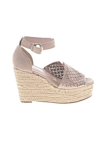 14th & Union Wedges (view 1)