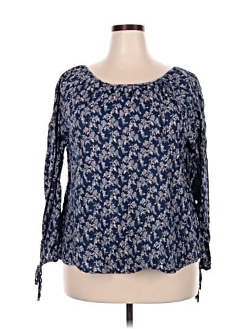 True Craft 3/4 Sleeve Blouse (view 1)