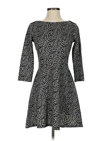 Ann Taylor LOFT Outlet Cocktail Dress (view 1)