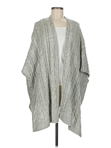 Atmosphere Poncho (view 1)