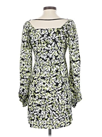 Vero Moda Casual Dress (view 2)