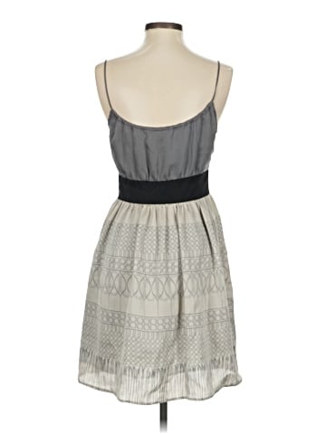 Old Navy Casual Dress (view 2)
