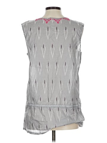 Tea Sleeveless Blouse (view 2)