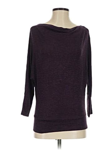 Jennifer Lopez Pullover Sweater (view 1)