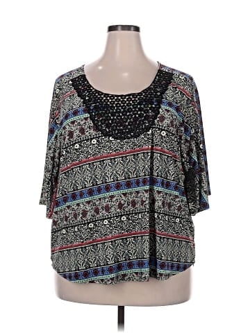 Lavish 3/4 Sleeve Blouse (view 1)