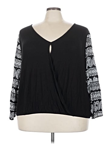 Free Kisses 3/4 Sleeve Top (view 1)