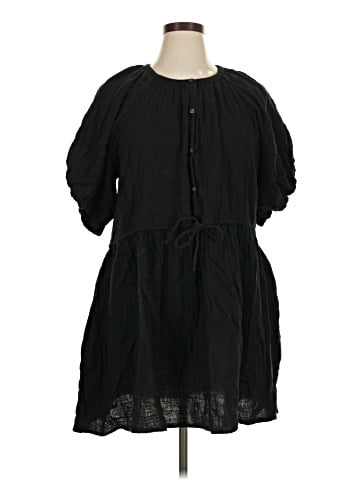 Old Navy Casual Dress (view 1)