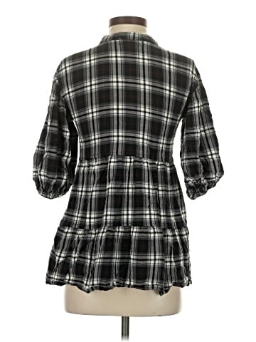 Max Studio 3/4 Sleeve Button-Down Shirt (view 2)