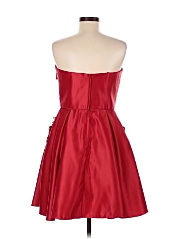 Blondie Nites Cocktail Dress (view 2)