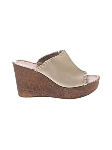 Mariella Wedges (view 1)