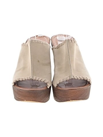 Mariella Wedges (view 2)