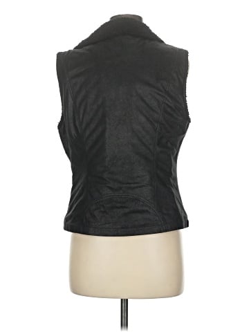 Buttons Vest (view 2)