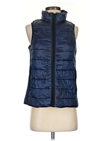 Gap Fit Vest (view 1)