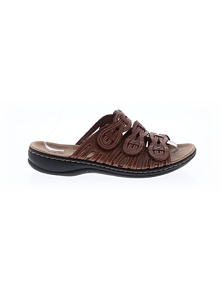 Pre-owned Clarks Sandals In Brown