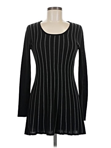 Daisy Fuentes Casual Dress (view 1)
