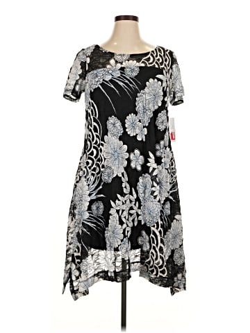 Signature by Robbie Bee Casual Dress (view 1)