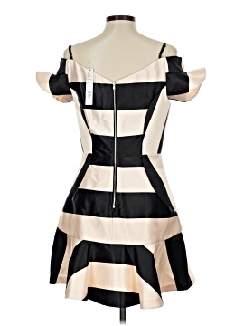 Robe Gianni Bini Noir Et Doré - Taille 2 - Style Bodycon Avec Design Métallique - Neuf Sans étiquettes