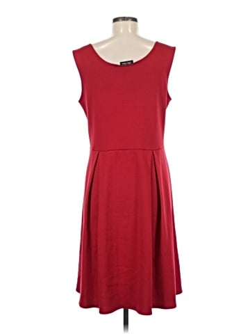 Star Vixen Casual Dress (view 2)