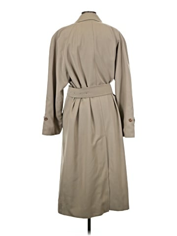 Burberry Trenchcoat (view 2)