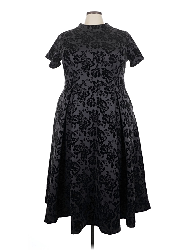 Pre-owned Torrid Cocktail Dress In Black