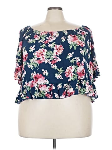 Meraki 3/4 Sleeve Blouse (view 1)