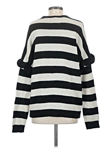 Romeo & Juliet Couture Pullover Sweater (view 2)