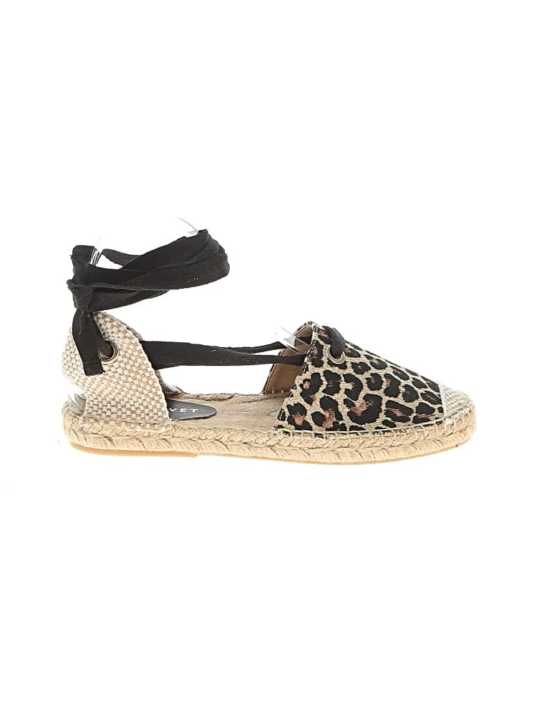 Pre-owned Mint Velvet Flats In Black