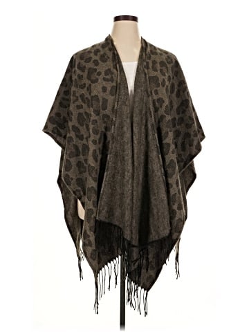 Woolrich Poncho (view 1)