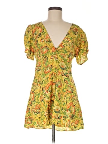 Urban Outfitters Casual Dress (view 1)