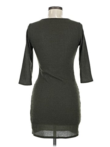 Mod Ref Casual Dress (view 2)