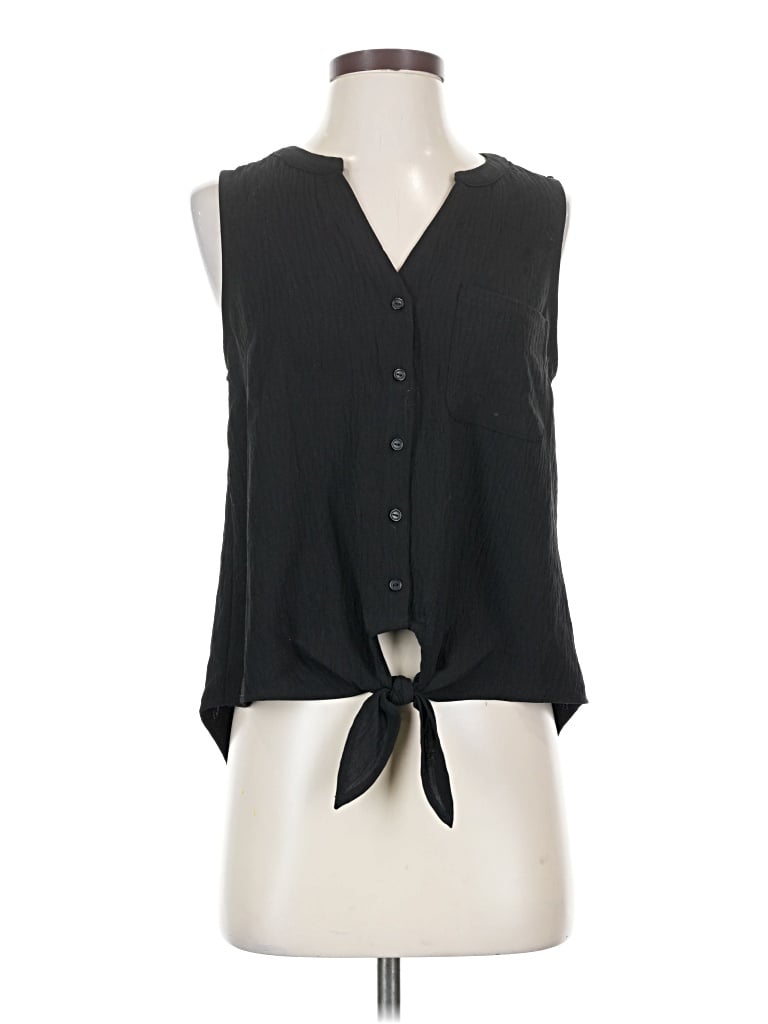 Timing Sleeveless Blouse In Black