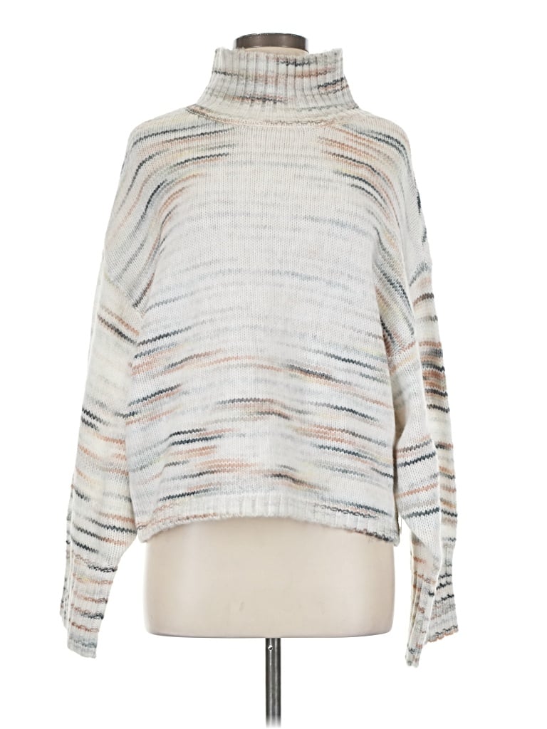 A.n.a. A New Approach Turtleneck Sweater In Silver