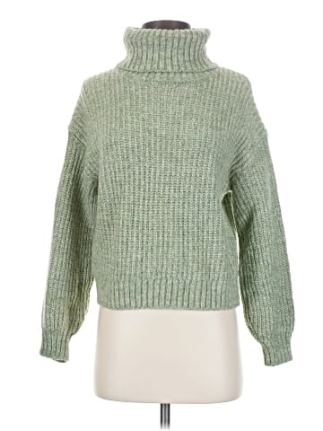 Old Navy Turtleneck Sweater (view 1)
