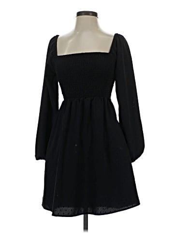 Old Navy Casual Dress (view 1)