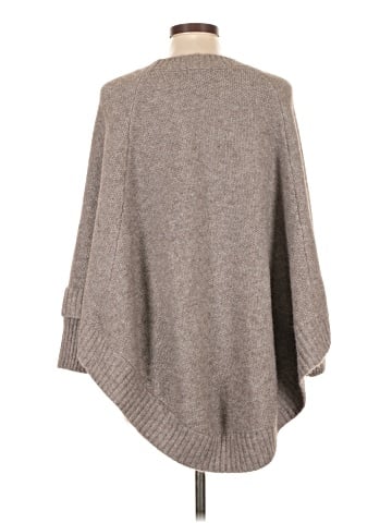 Pretty Persuasions Poncho (view 2)