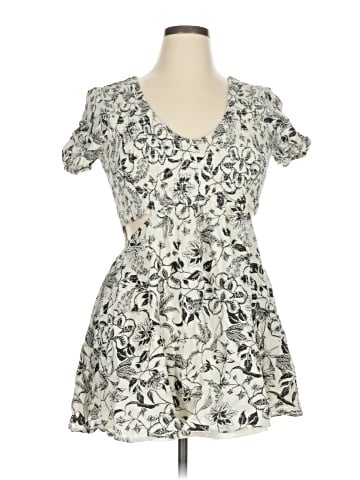 Jessica Simpson Casual Dress (view 1)