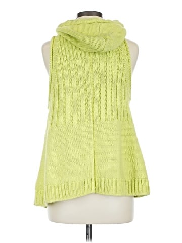 PURE HANDKNIT Sweater Vest (view 2)