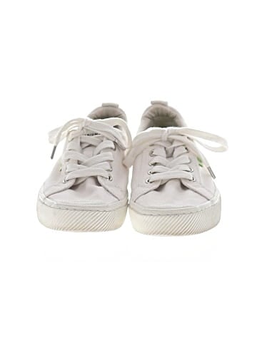 Cariuma Sneakers (view 2)
