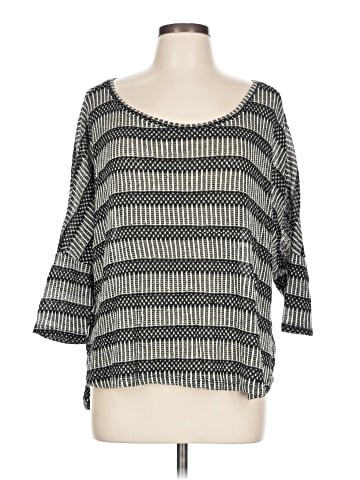 Buttons 3/4 Sleeve T-Shirt (view 1)