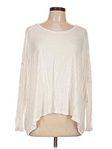Wyatt Long Sleeve T-Shirt (view 1)