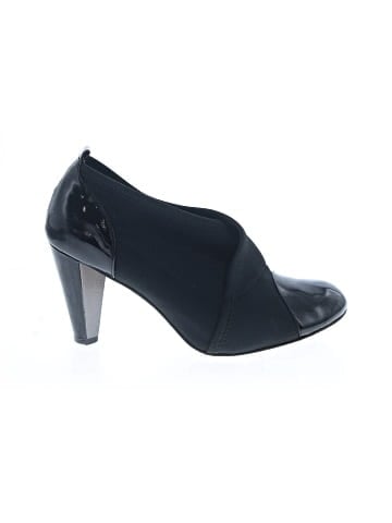Taryn by Taryn Rose Heels (view 1)
